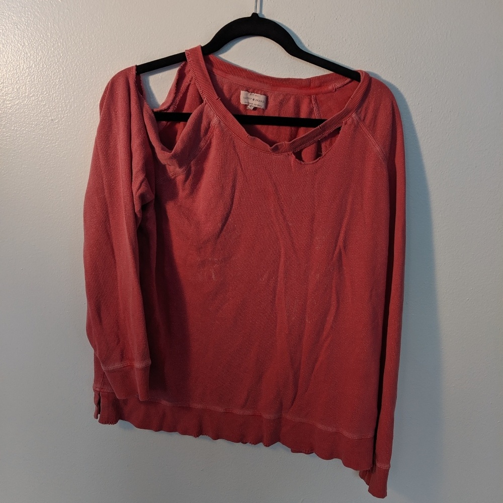 🌵Lucky brand distressed sweatshirt